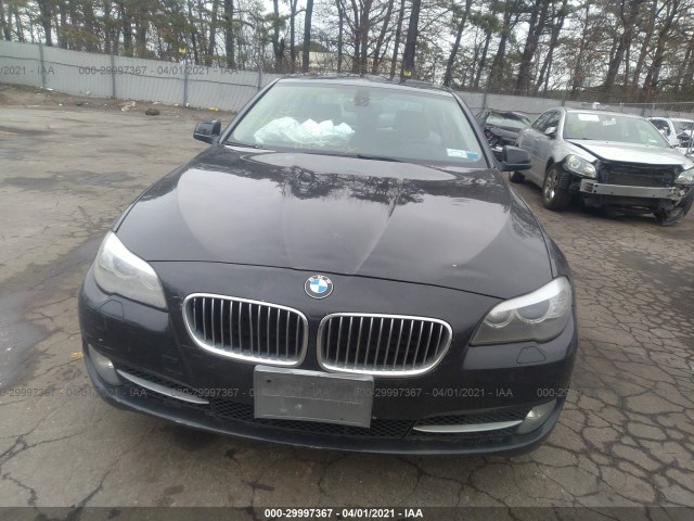 Photo 5 VIN: WBAFU7C58BC780701 - BMW 5 