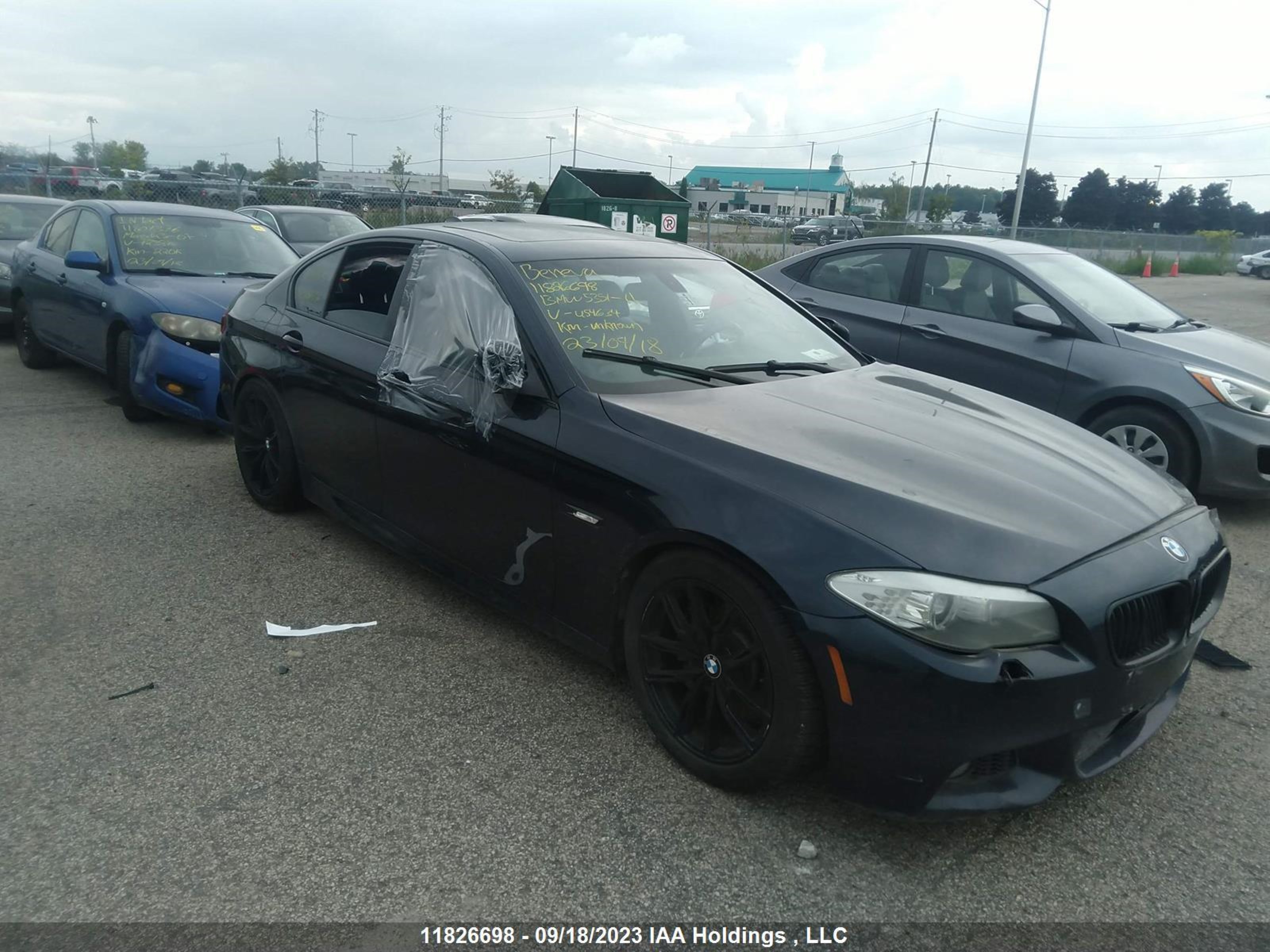 Photo 0 VIN: WBAFU7C58BDU54634 - BMW 5ER 