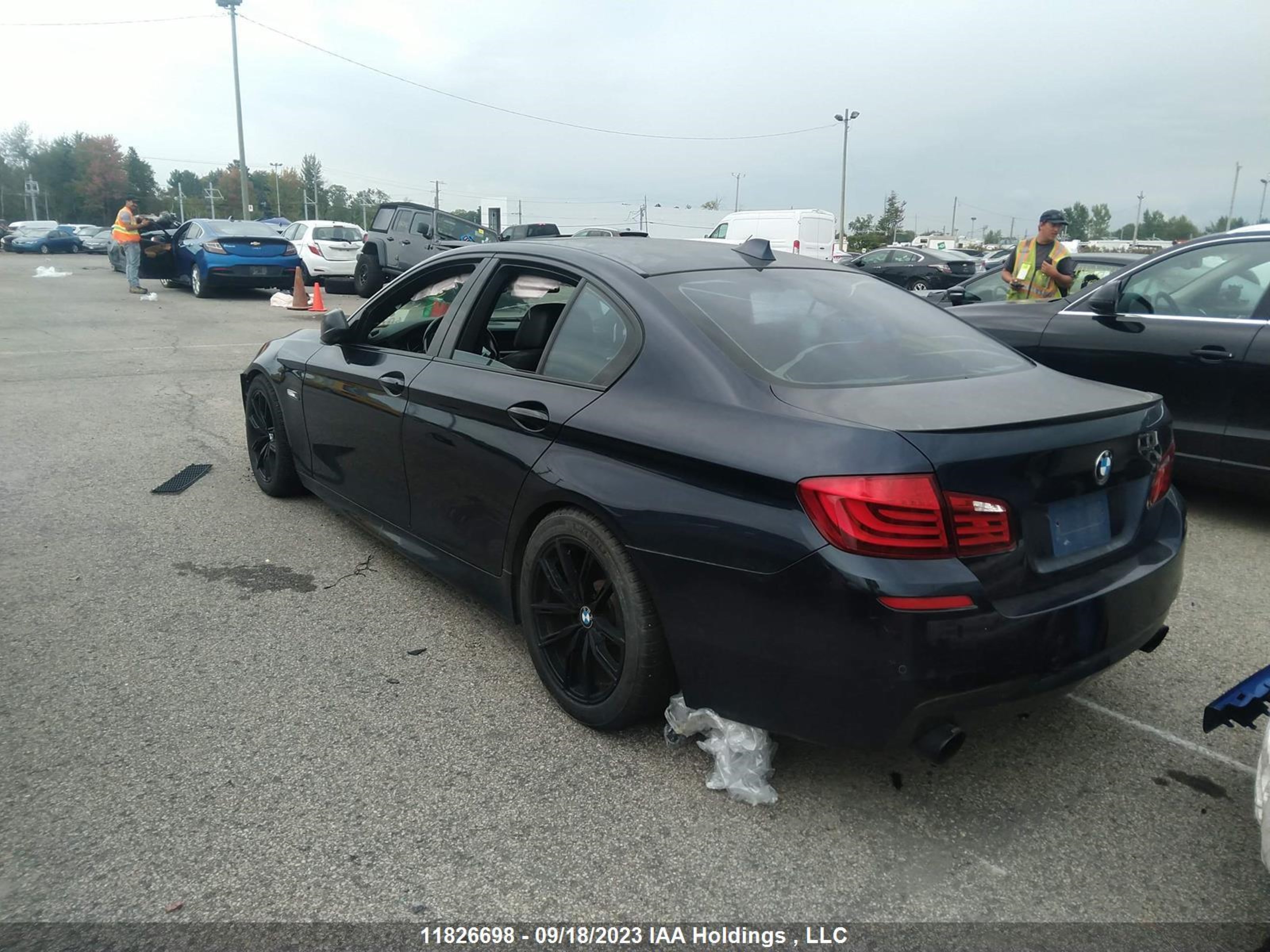 Photo 2 VIN: WBAFU7C58BDU54634 - BMW 5ER 