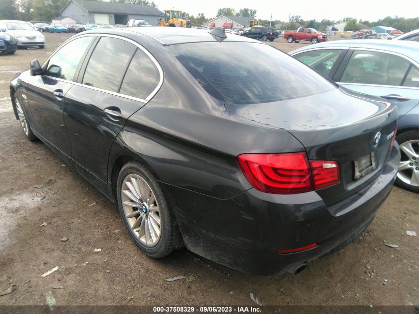 Photo 2 VIN: WBAFU7C58CDU65750 - BMW 5ER 