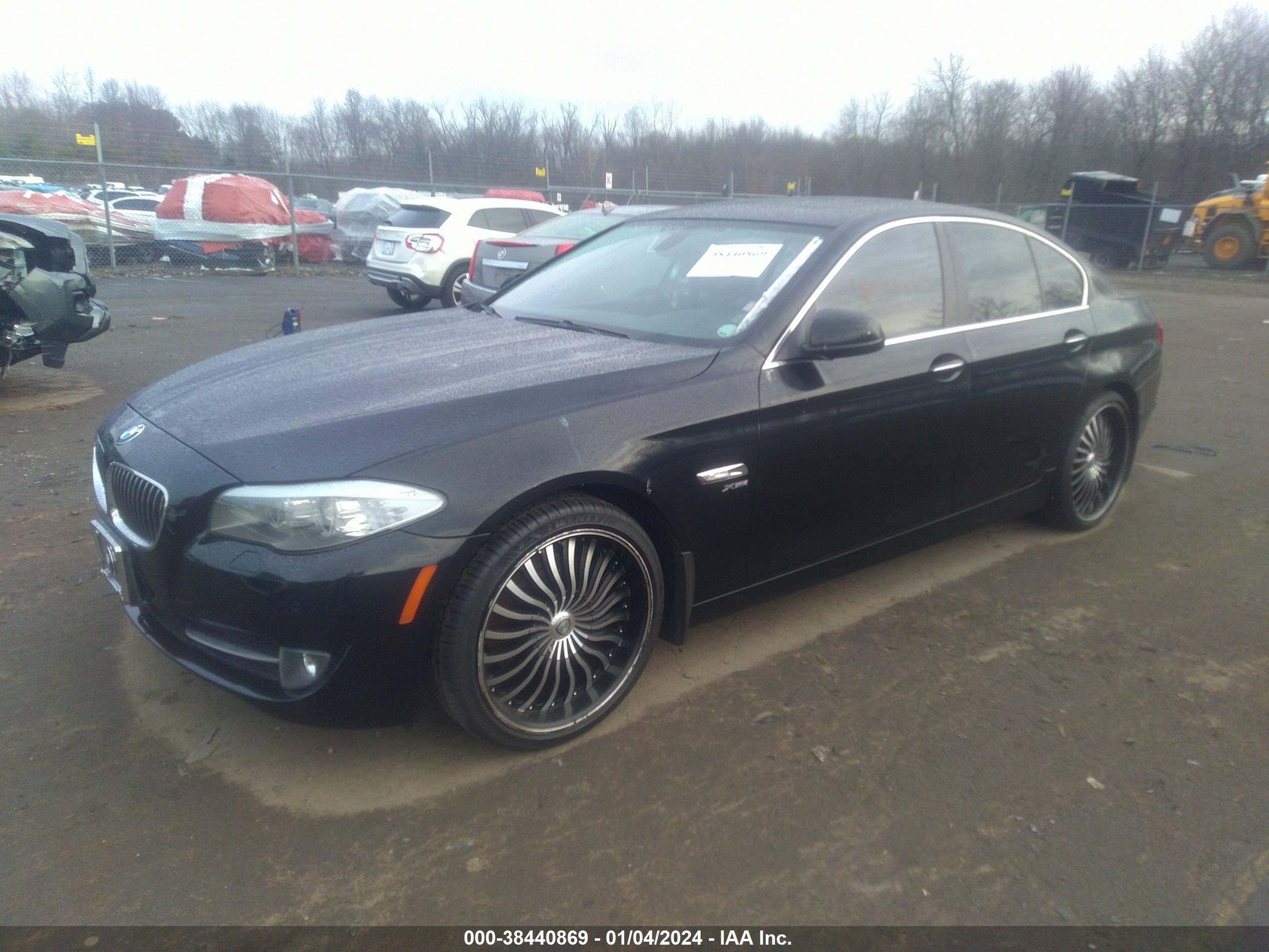 Photo 1 VIN: WBAFU7C59CDU62422 - BMW 5ER 