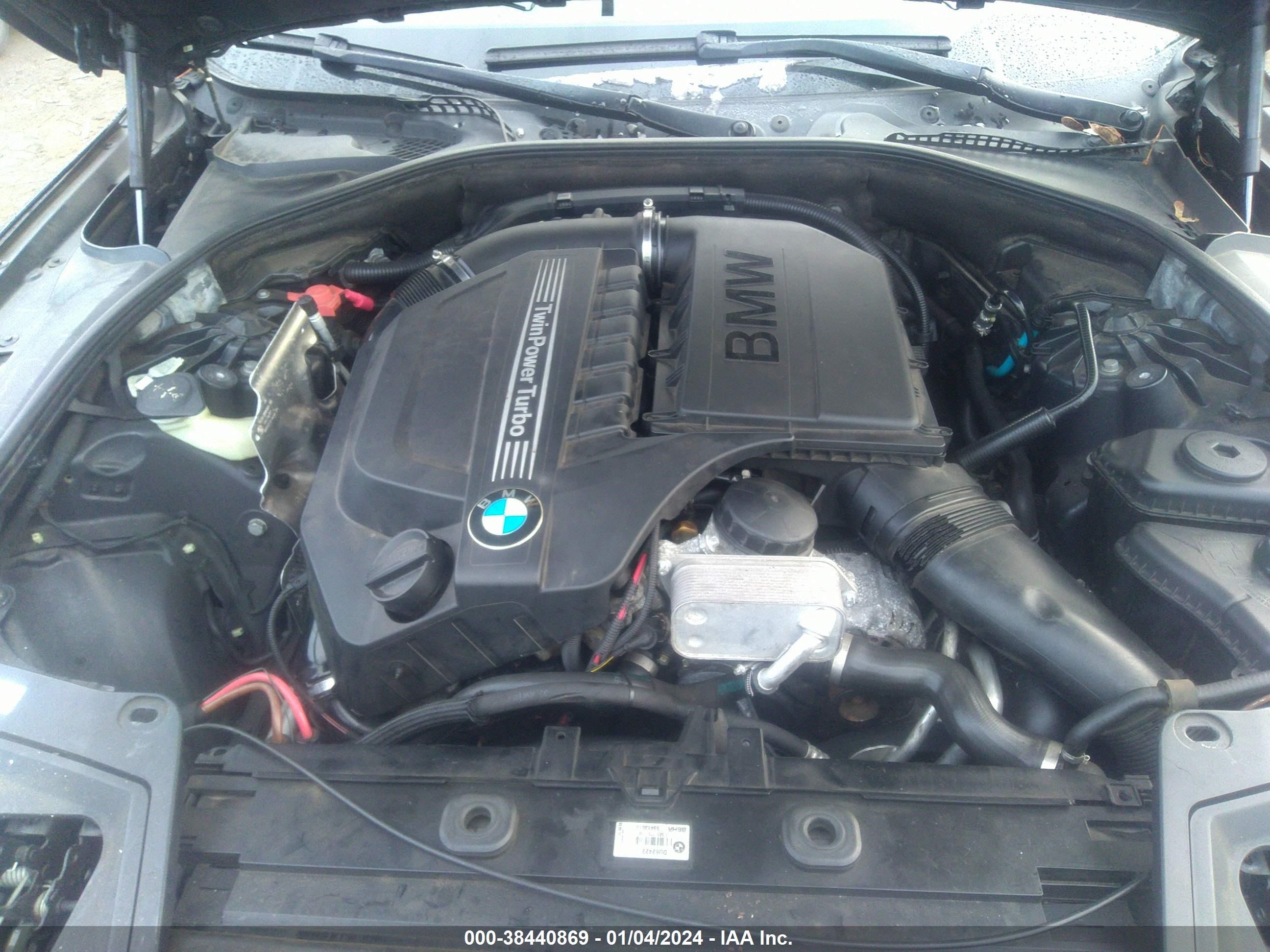 Photo 9 VIN: WBAFU7C59CDU62422 - BMW 5ER 