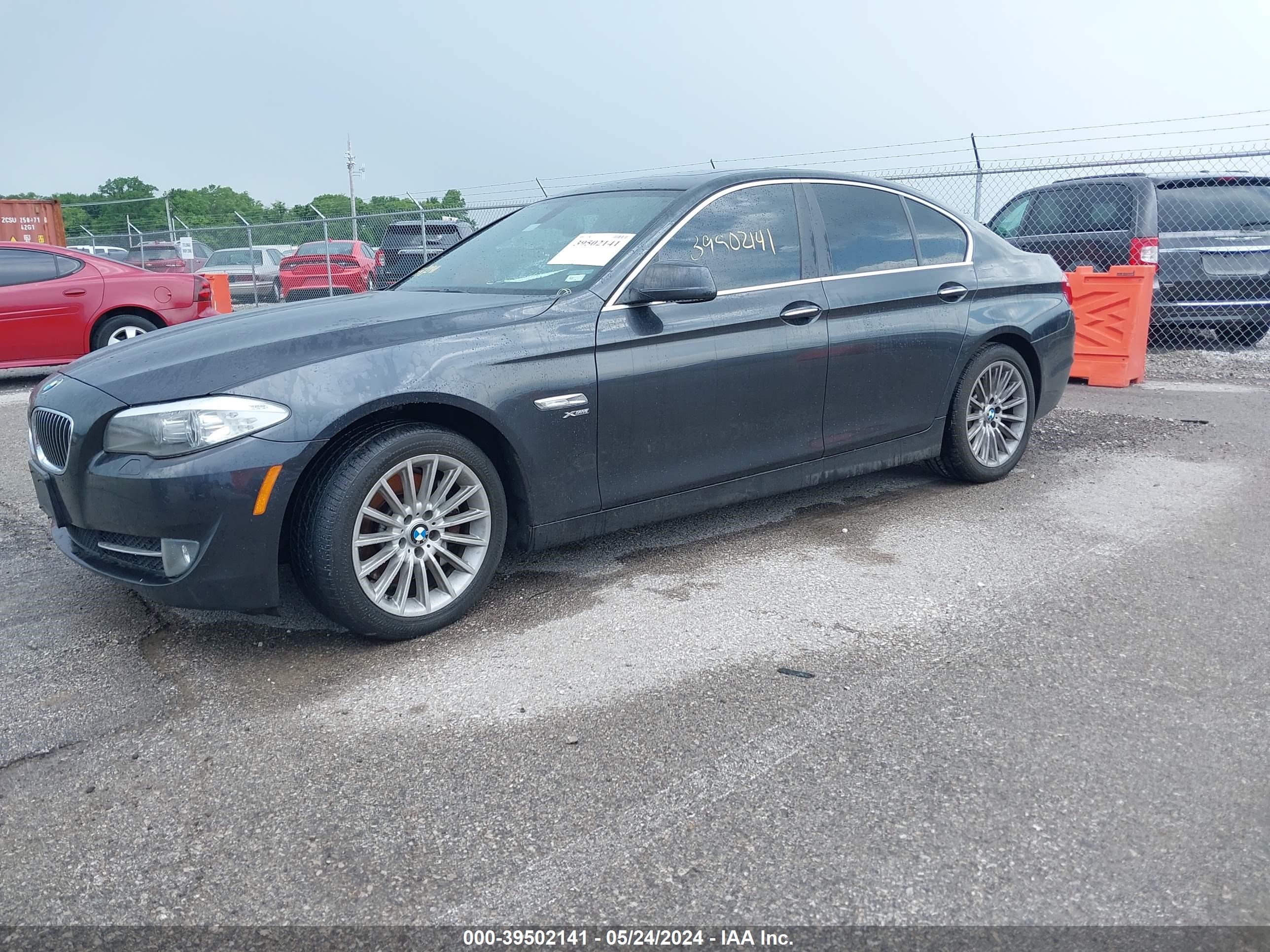 Photo 1 VIN: WBAFU7C5XBC771577 - BMW 5ER 