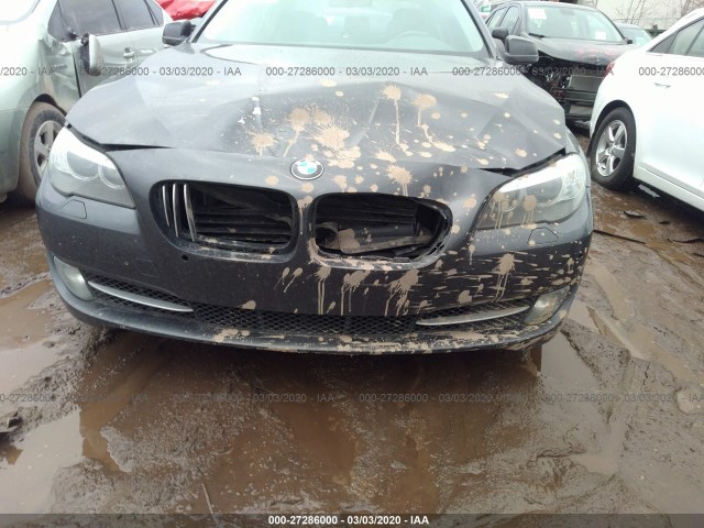 Photo 5 VIN: WBAFU7C5XBC878595 - BMW 5 