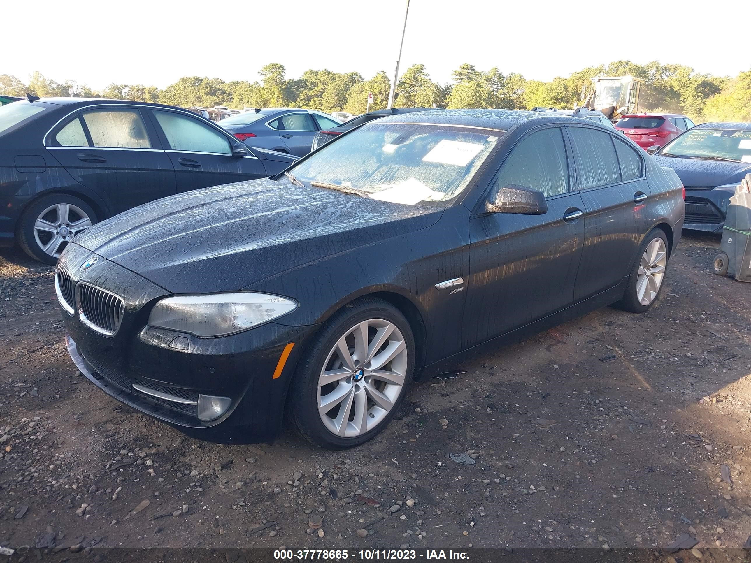 Photo 1 VIN: WBAFU7C5XCDU57634 - BMW 5ER 