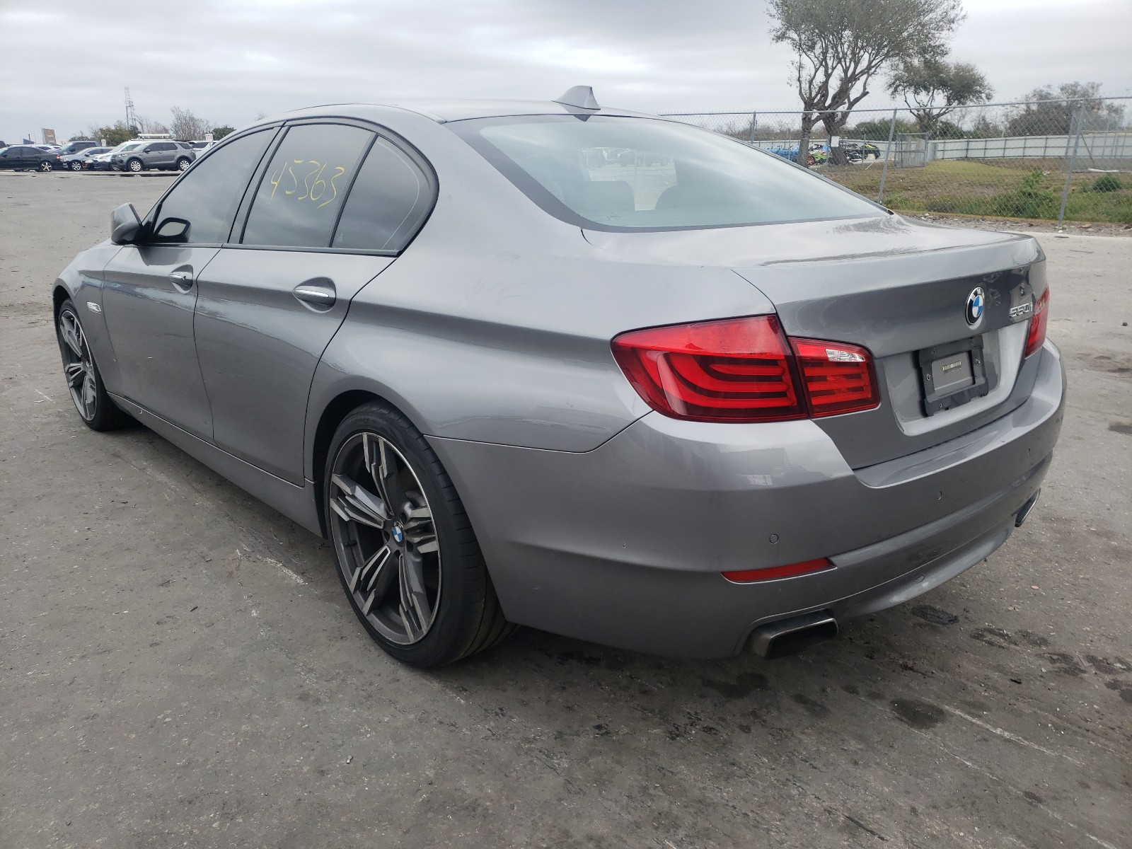 Photo 2 VIN: WBAFU9C50BC784446 - BMW 550 XI 