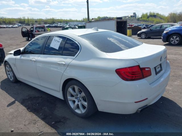 Photo 2 VIN: WBAFU9C50CC787042 - BMW 550I 