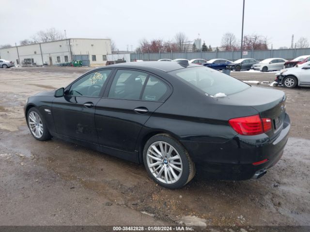 Photo 2 VIN: WBAFU9C52CC787432 - BMW 550I 