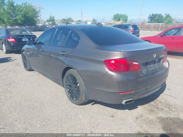 Photo 2 VIN: WBAFU9C54BC278215 - BMW 550I 