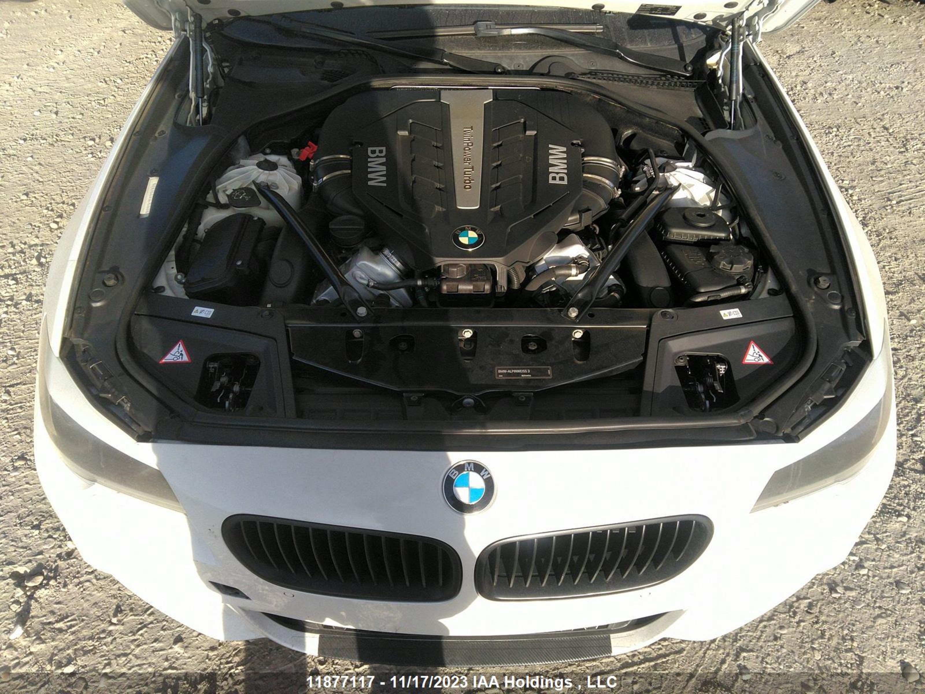 Photo 9 VIN: WBAFU9C54CDY69947 - BMW 5ER 