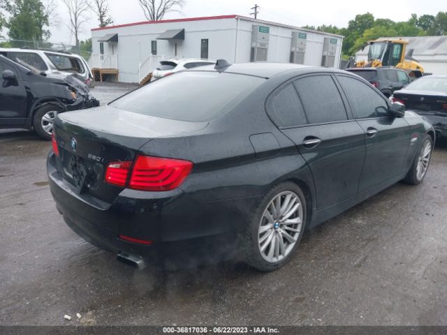 Photo 3 VIN: WBAFU9C55BC278207 - BMW 550I 