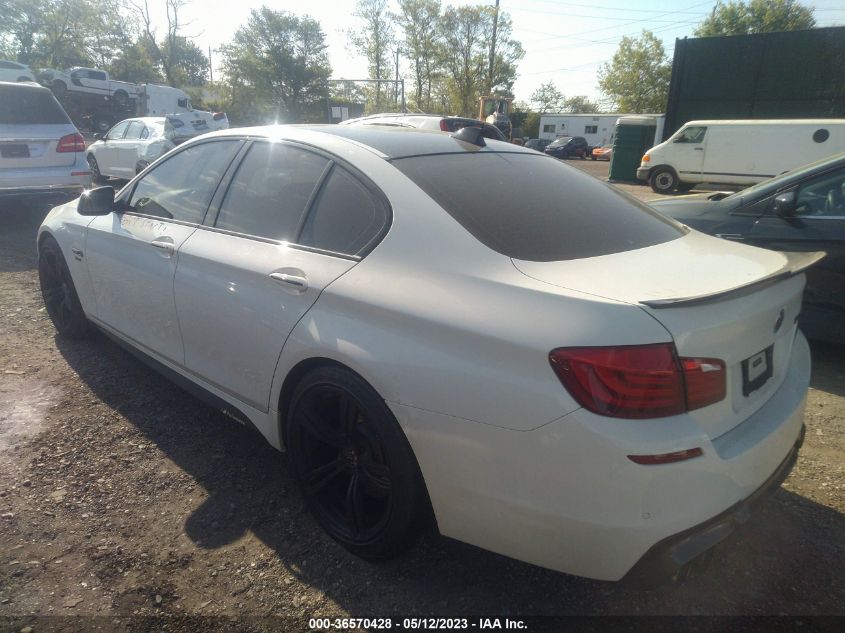 Photo 2 VIN: WBAFU9C55CDY70055 - BMW 5ER 