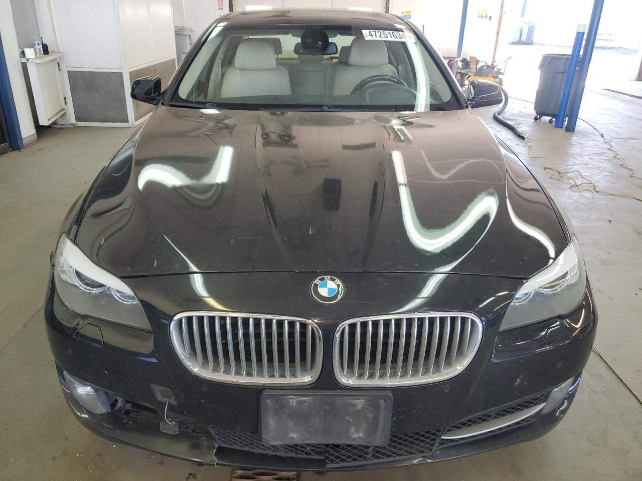 Photo 4 VIN: WBAFU9C59BC783246 - BMW 5ER 