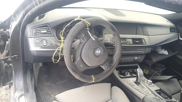 Photo 11 VIN: WBAFU9C59BC784977 - BMW 550I 