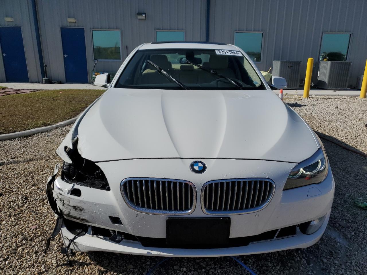 Photo 4 VIN: WBAFU9C5XBC784454 - BMW 5ER 