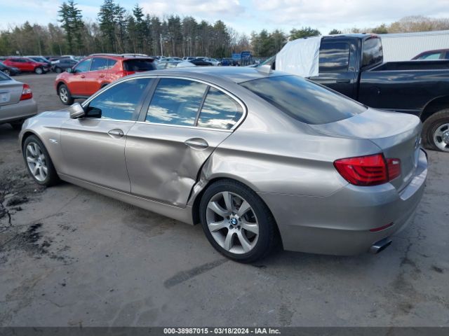 Photo 2 VIN: WBAFU9C5XCC787064 - BMW 550I 