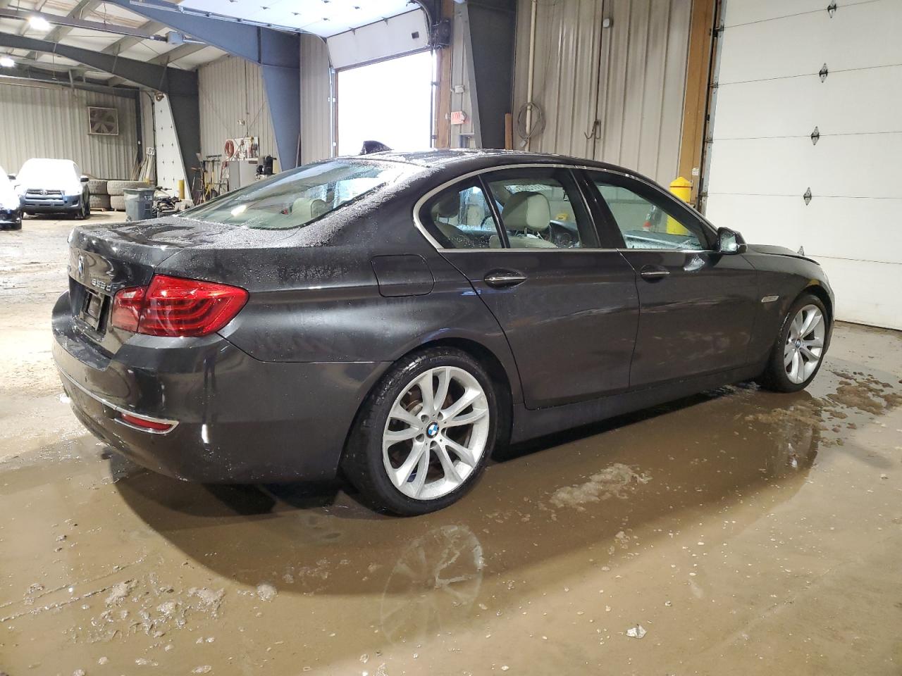 Photo 2 VIN: WBAFV3C58ED685124 - BMW 5ER 