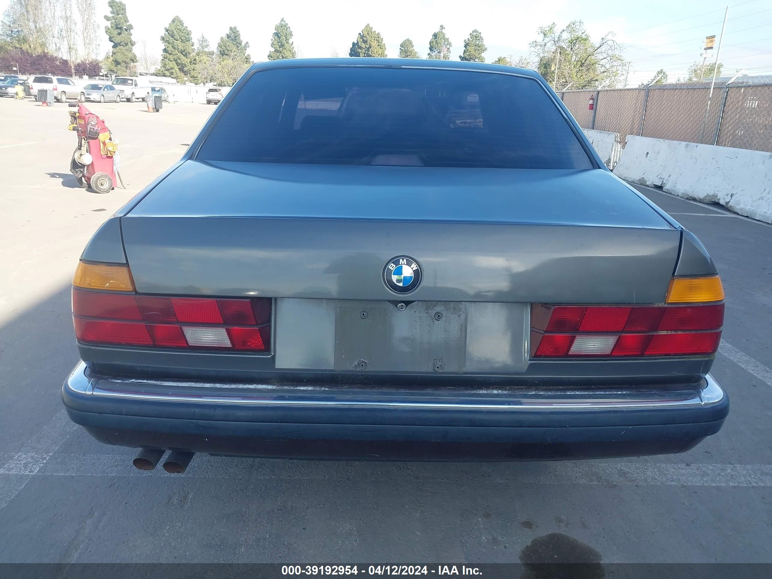 Photo 14 VIN: WBAGB4314J3203135 - BMW 7ER 