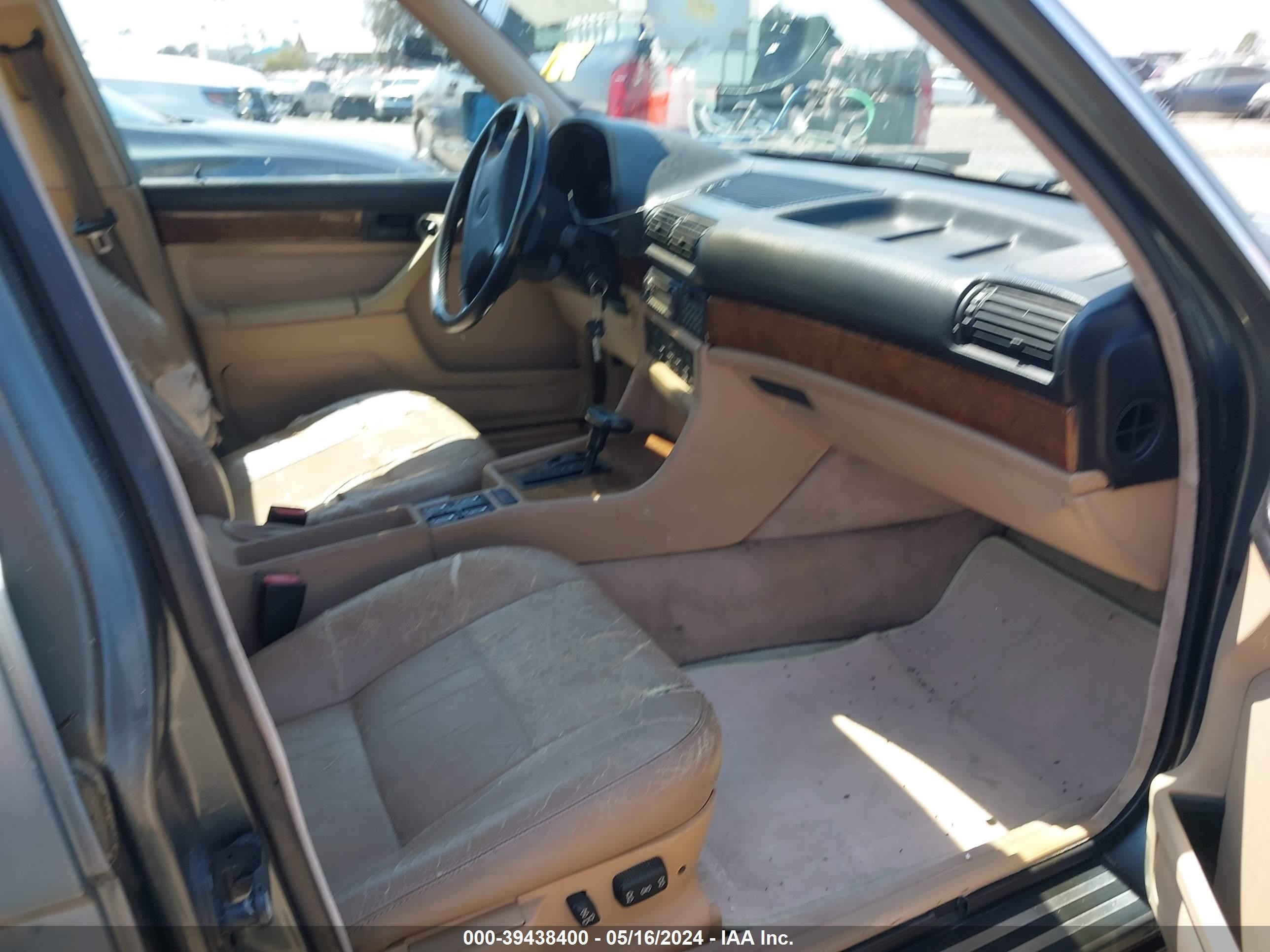 Photo 4 VIN: WBAGB4317K3214065 - BMW 7ER 