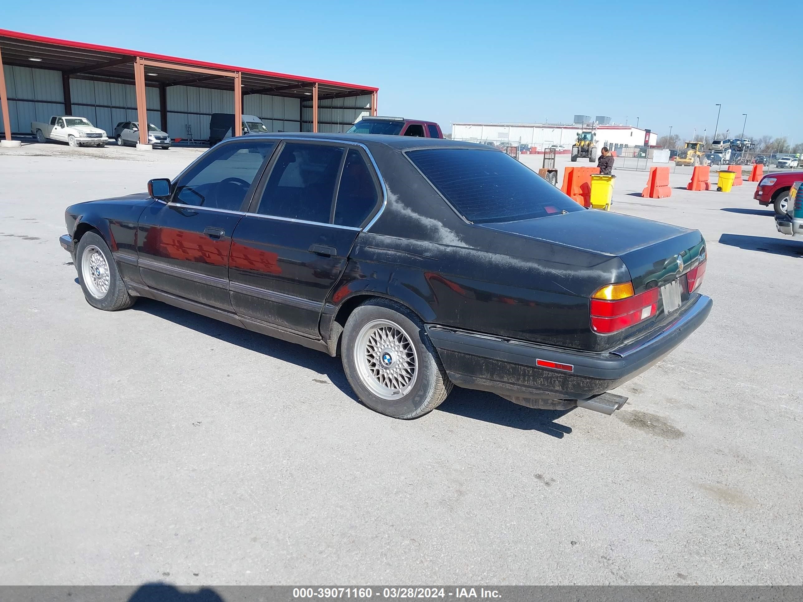 Photo 2 VIN: WBAGD4329PDE63393 - BMW 7ER 