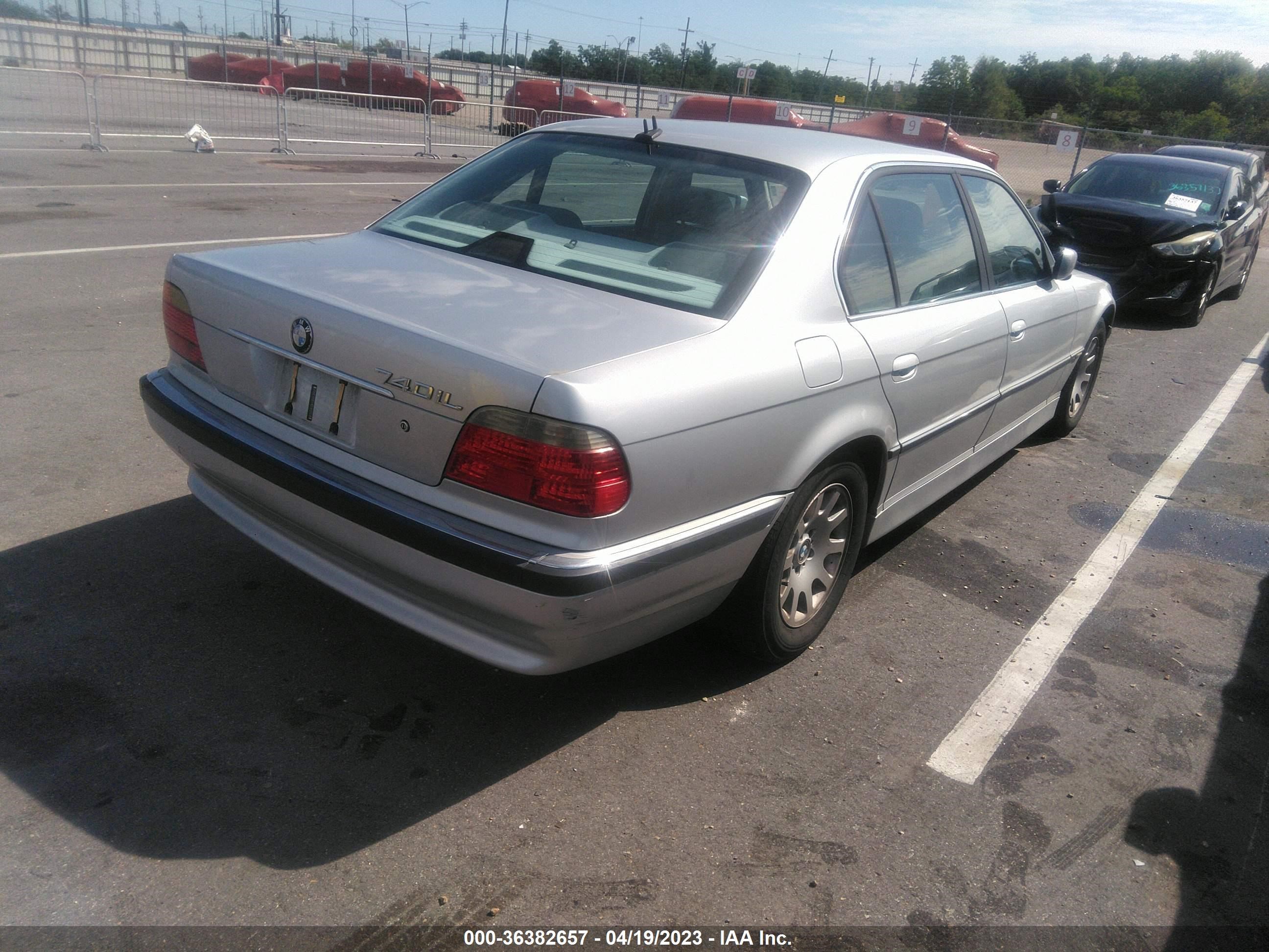 Photo 3 VIN: WBAGH83471DP18446 - BMW 7ER 