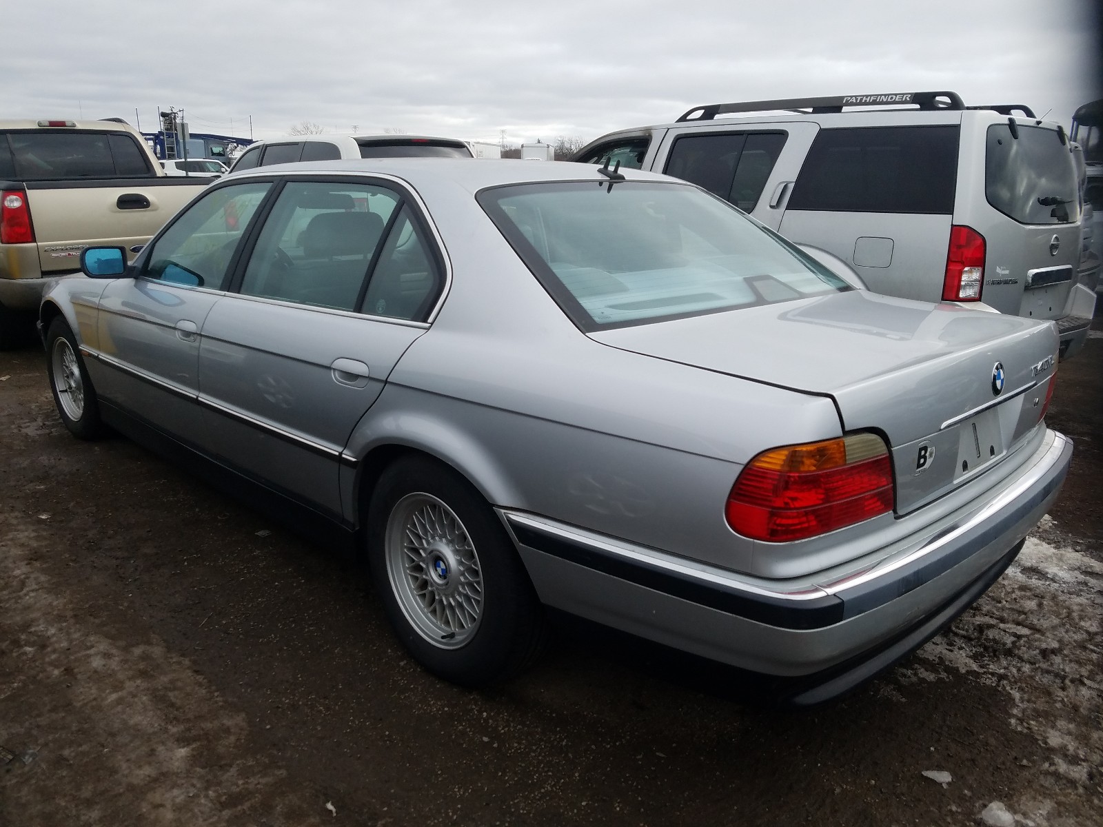 Photo 2 VIN: WBAGH834XYDP09797 - BMW 740 IL 