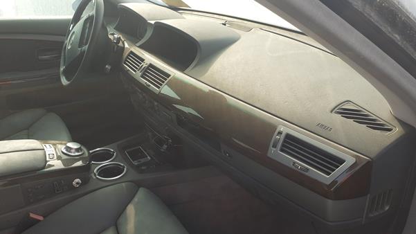 Photo 24 VIN: WBAGL61010DM51984 - BMW 745 I 