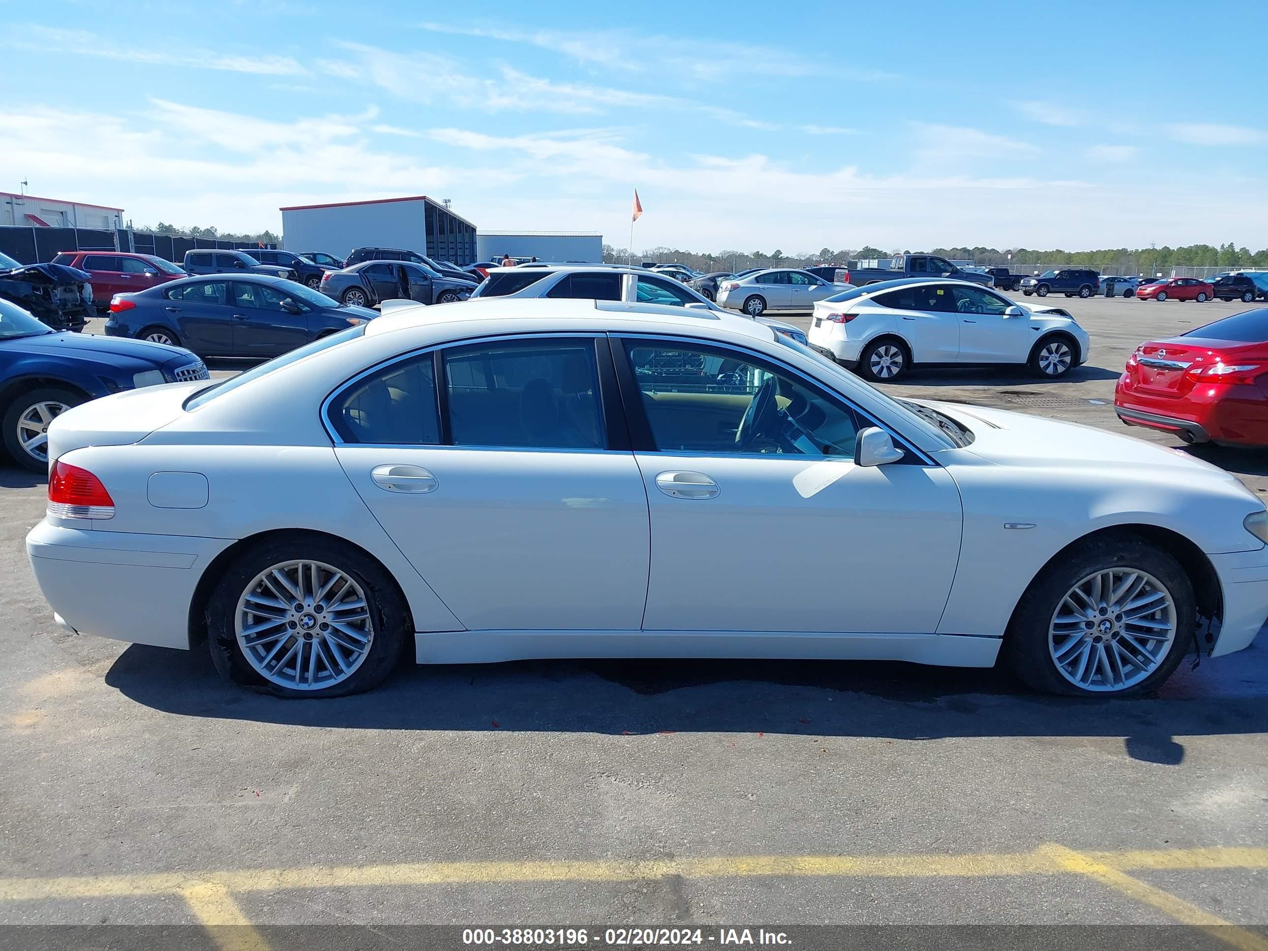 Photo 12 VIN: WBAGL63474DP71705 - BMW 7ER 