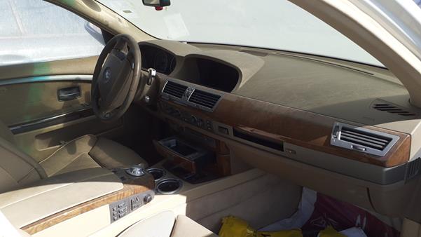 Photo 21 VIN: WBAGN41053DM76521 - BMW 745LI 