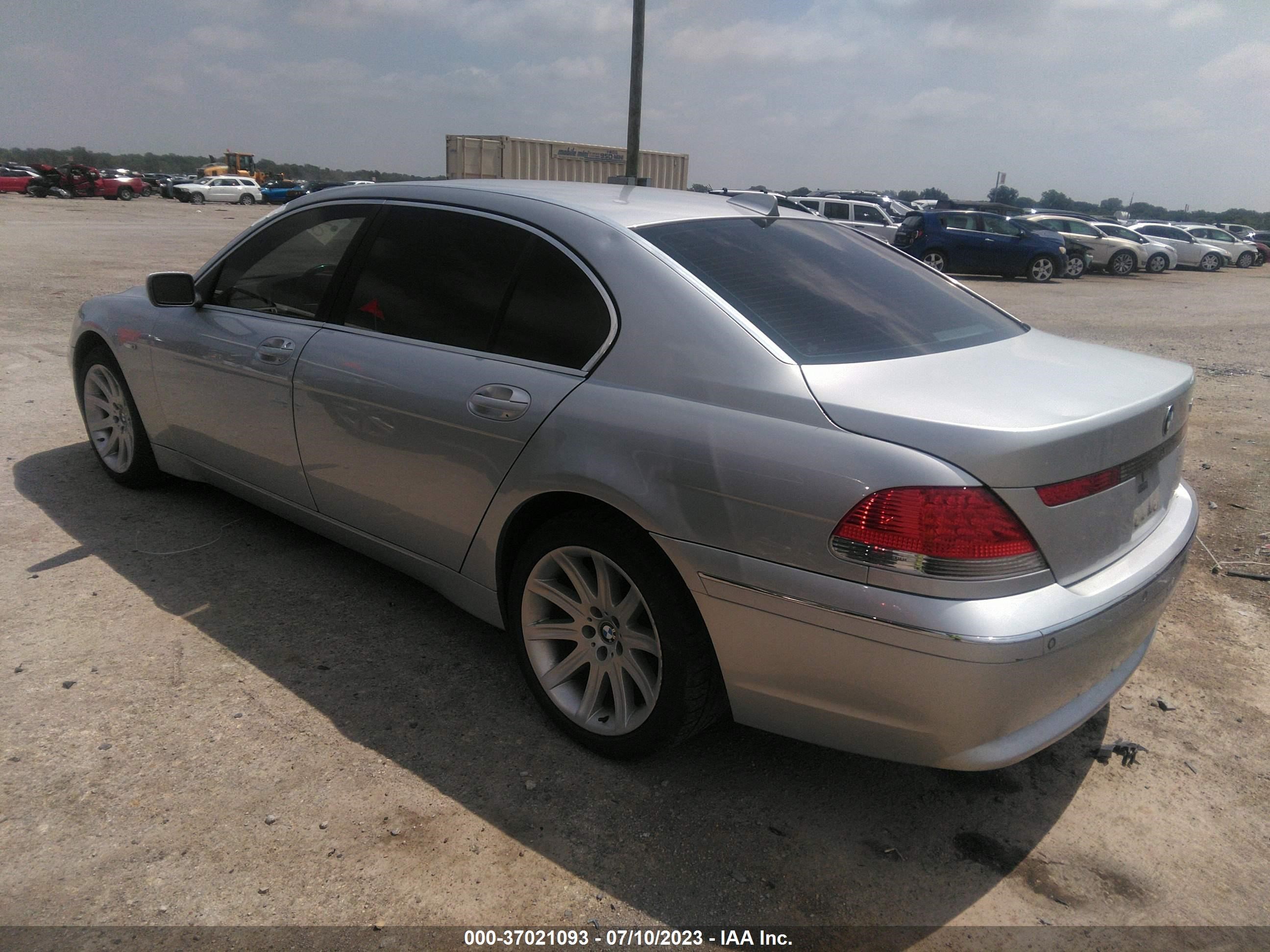 Photo 2 VIN: WBAGN63404DS47841 - BMW 7ER 