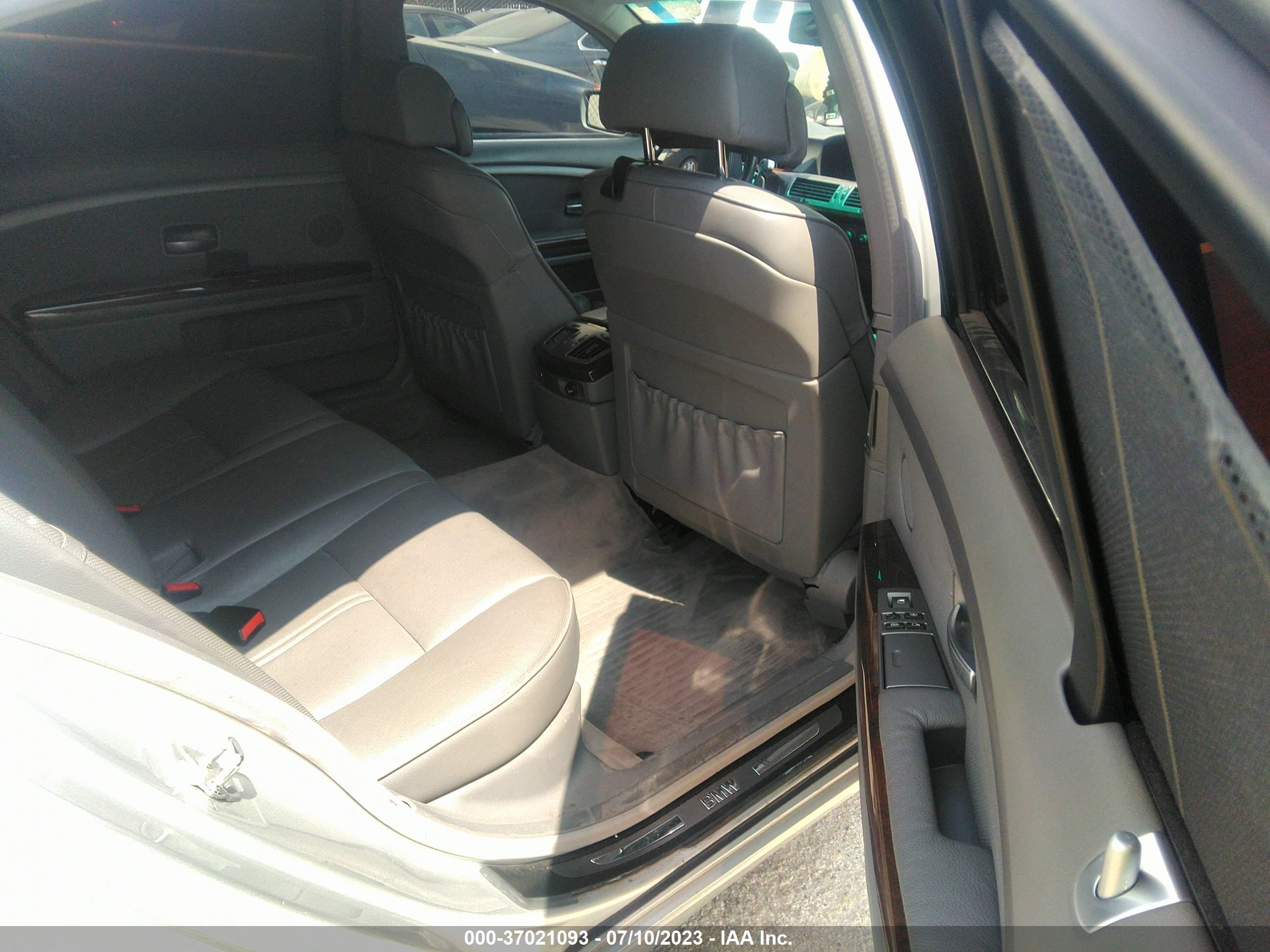 Photo 7 VIN: WBAGN63404DS47841 - BMW 7ER 