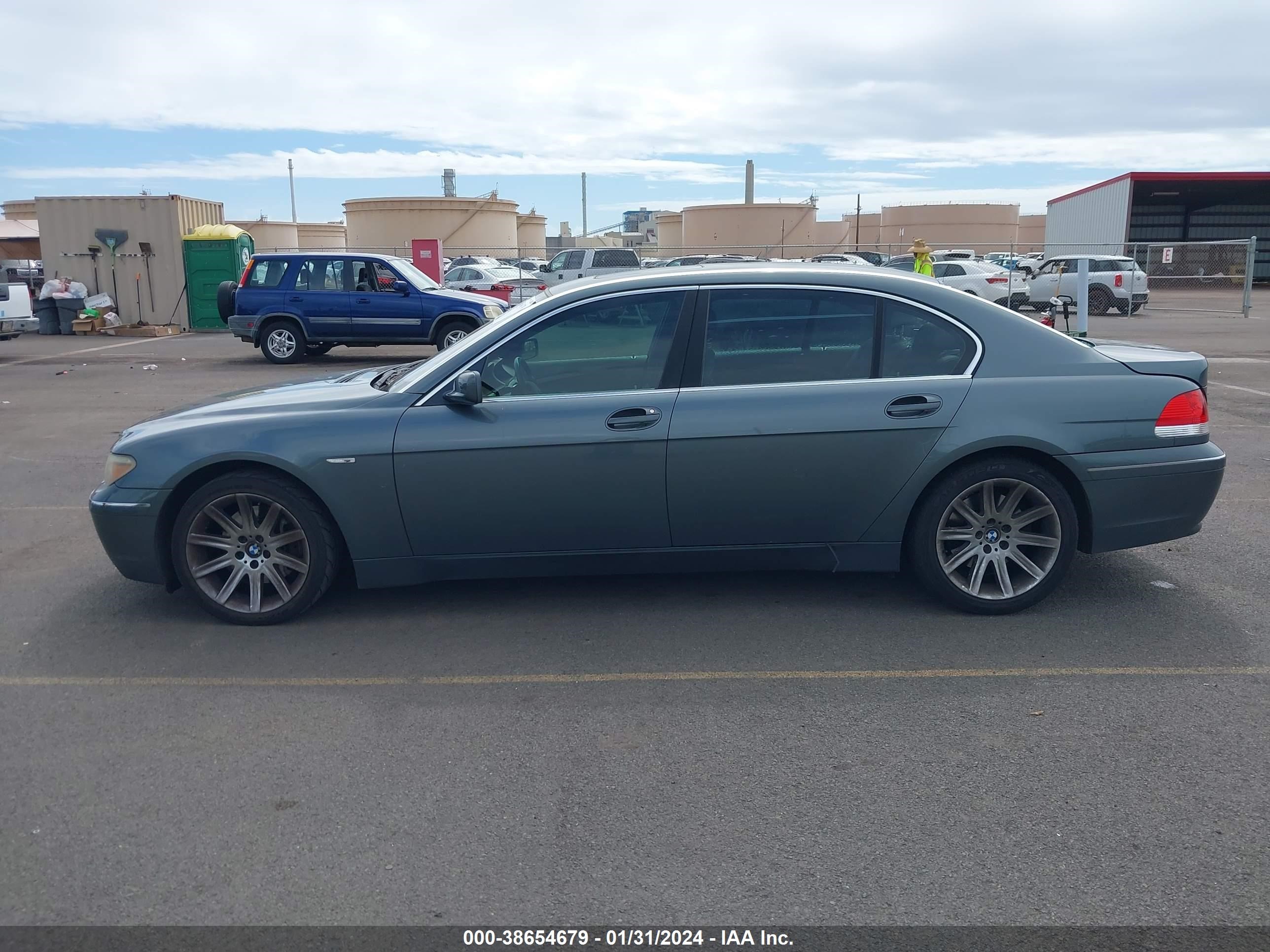 Photo 14 VIN: WBAGN63462DR05627 - BMW 7ER 