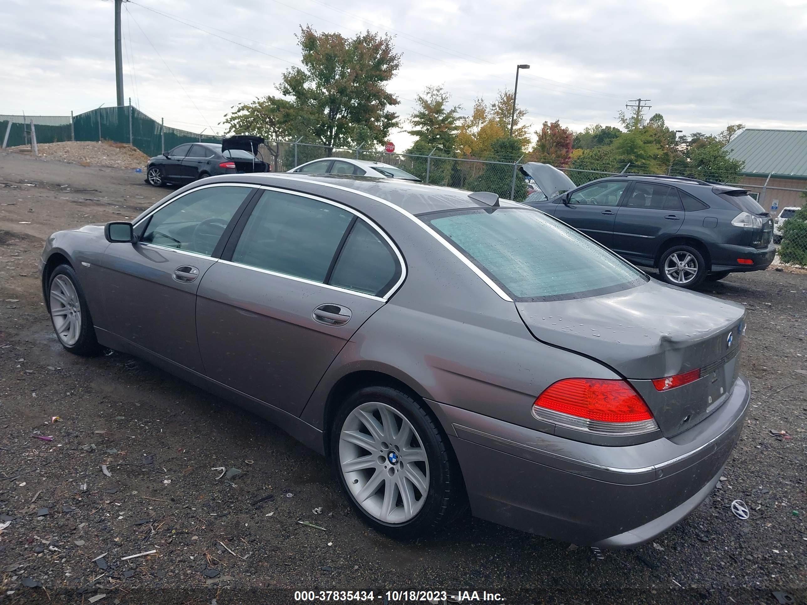 Photo 2 VIN: WBAGN63463DS43145 - BMW 7ER 