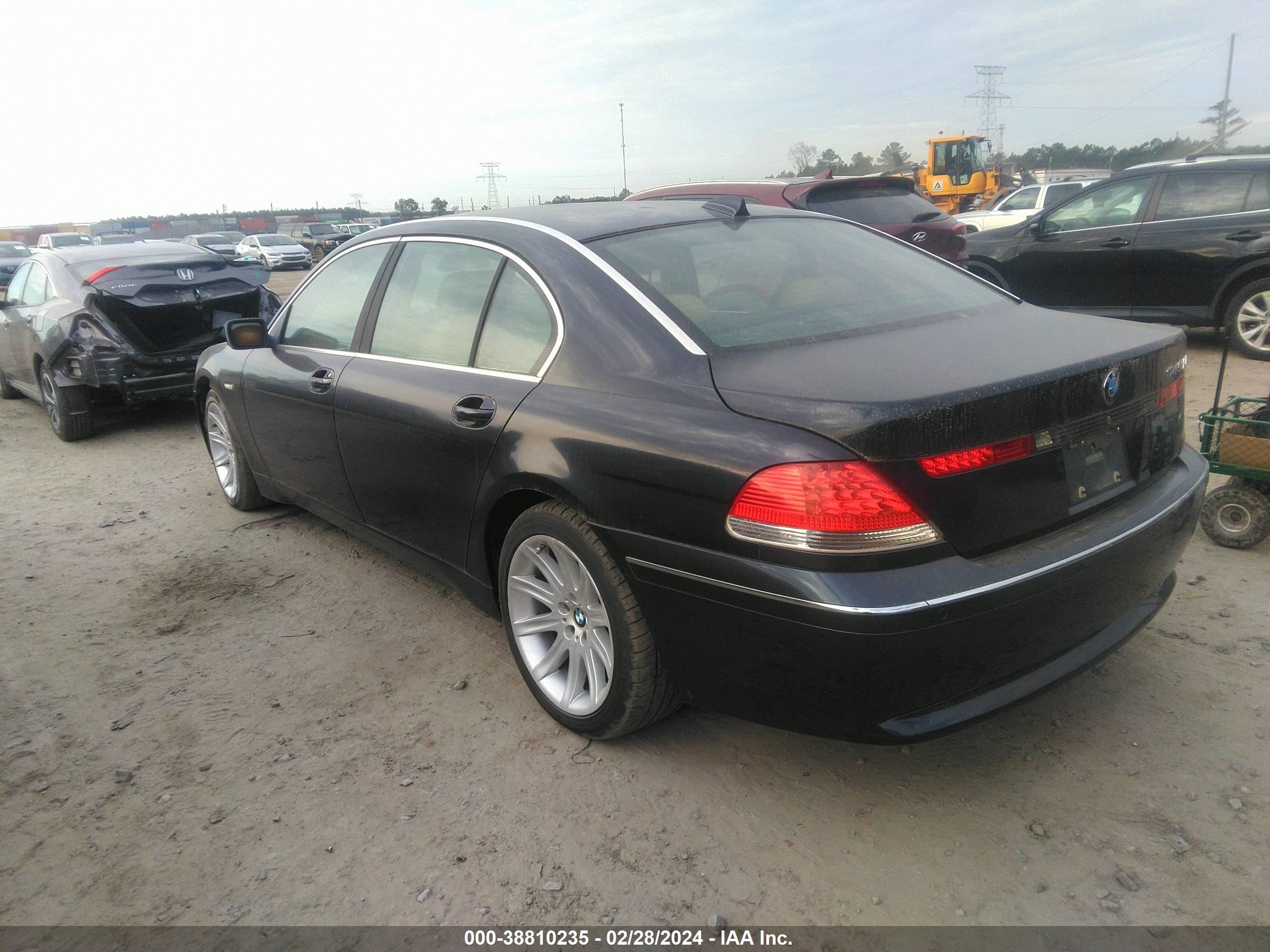 Photo 2 VIN: WBAGN63483DS43342 - BMW 7ER 