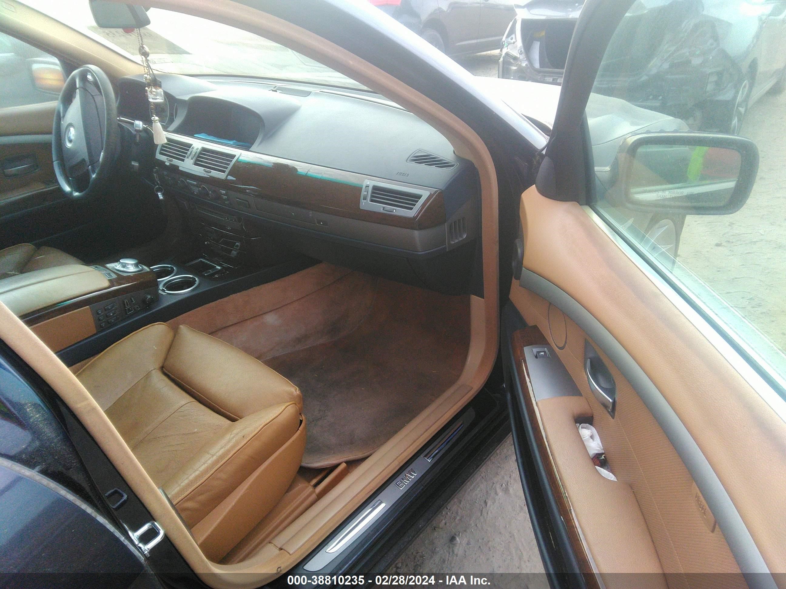 Photo 4 VIN: WBAGN63483DS43342 - BMW 7ER 