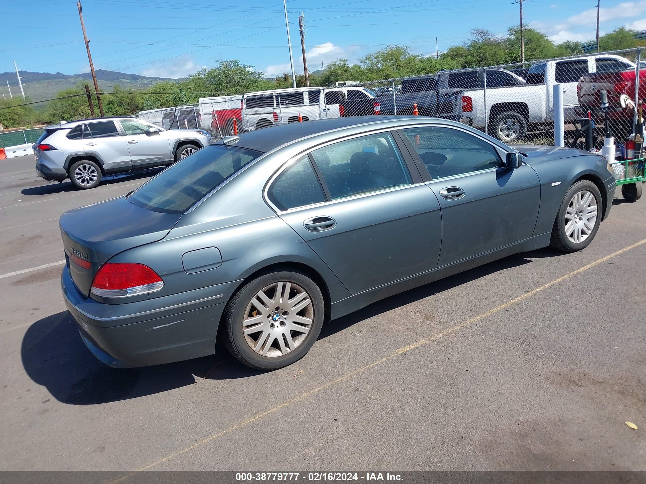 Photo 3 VIN: WBAGN634X2DR00589 - BMW 7ER 