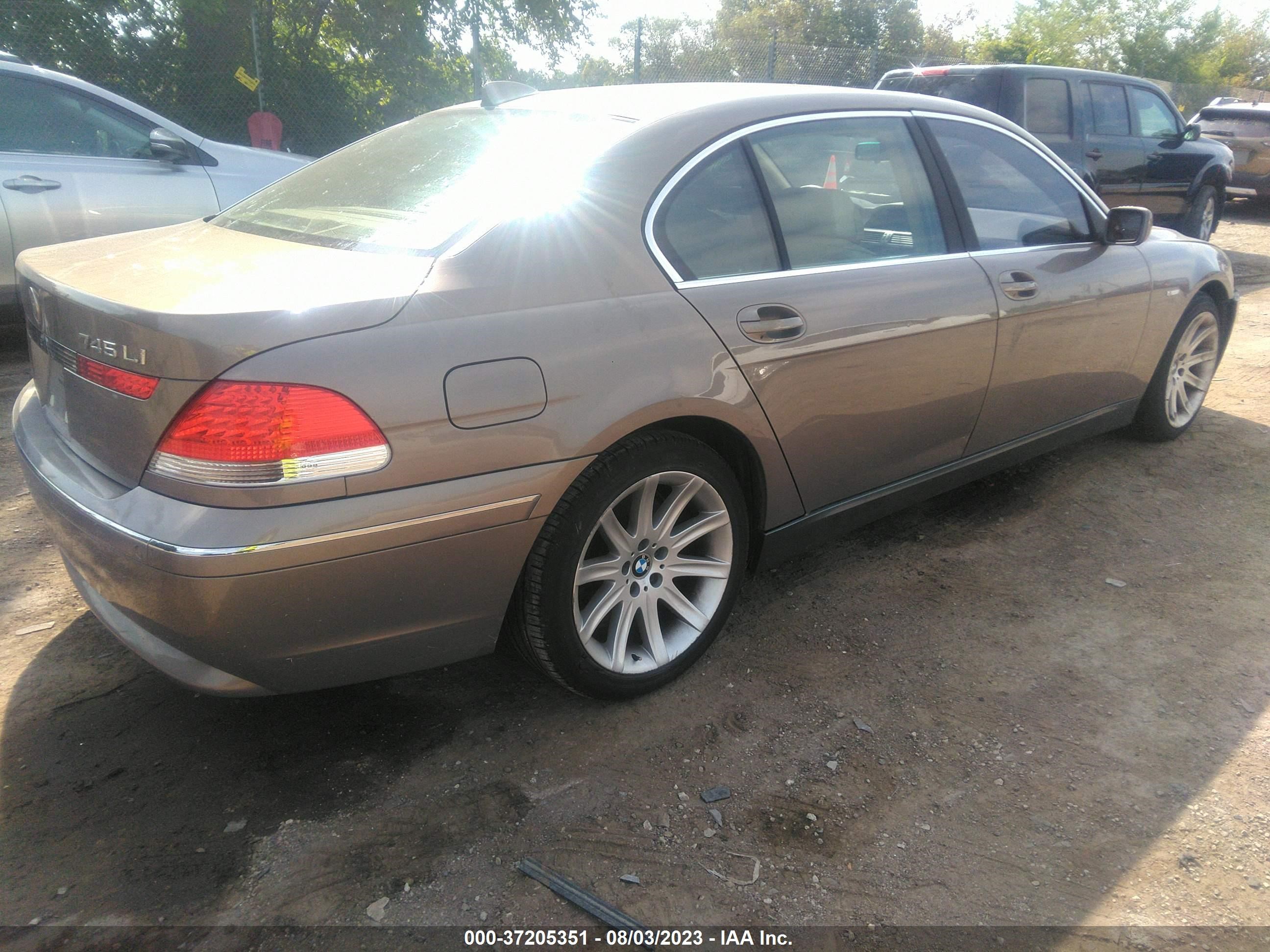 Photo 3 VIN: WBAGN63514DS54659 - BMW 7ER 