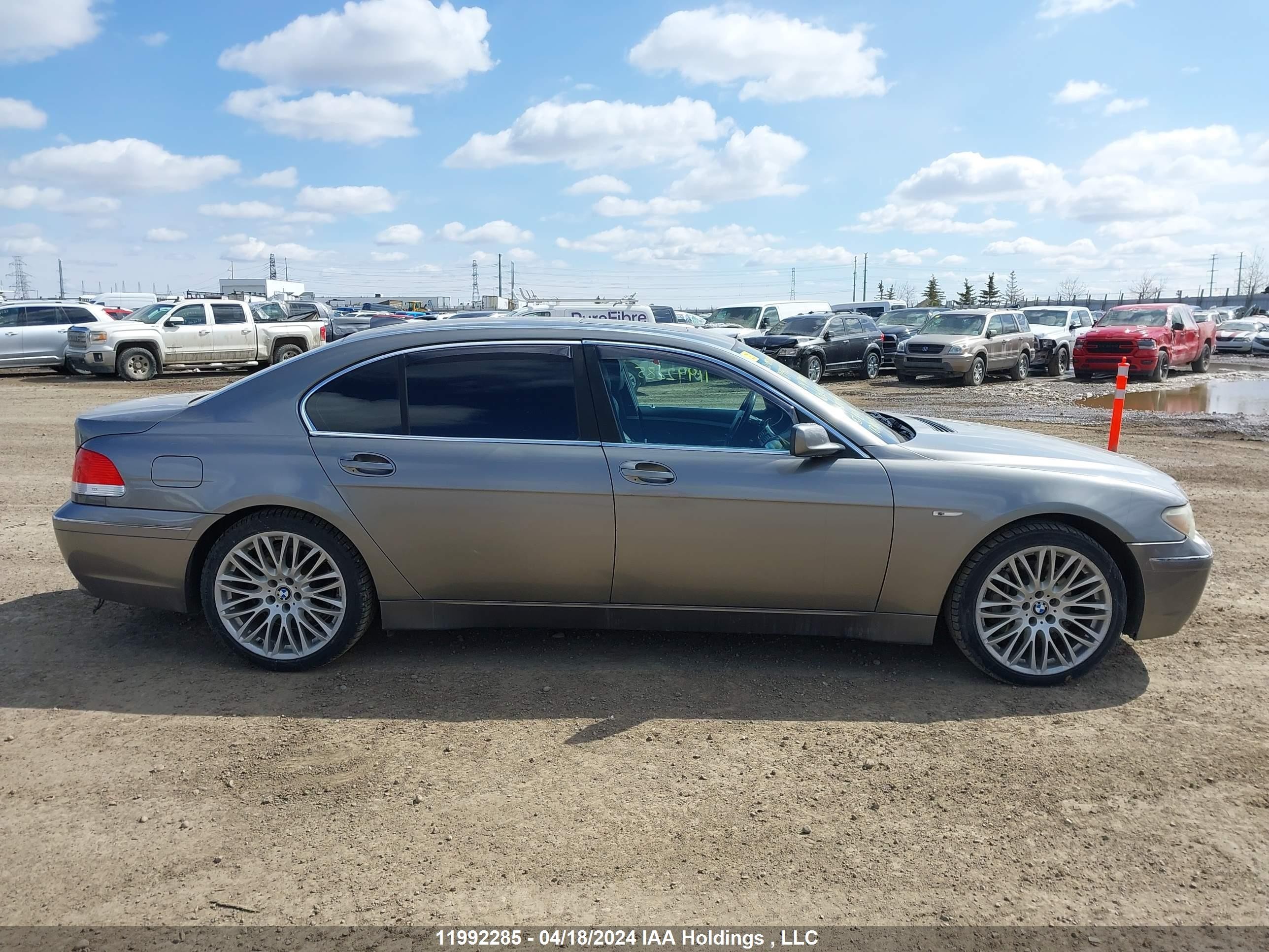 Photo 12 VIN: WBAGN63514DS55133 - BMW 7ER 