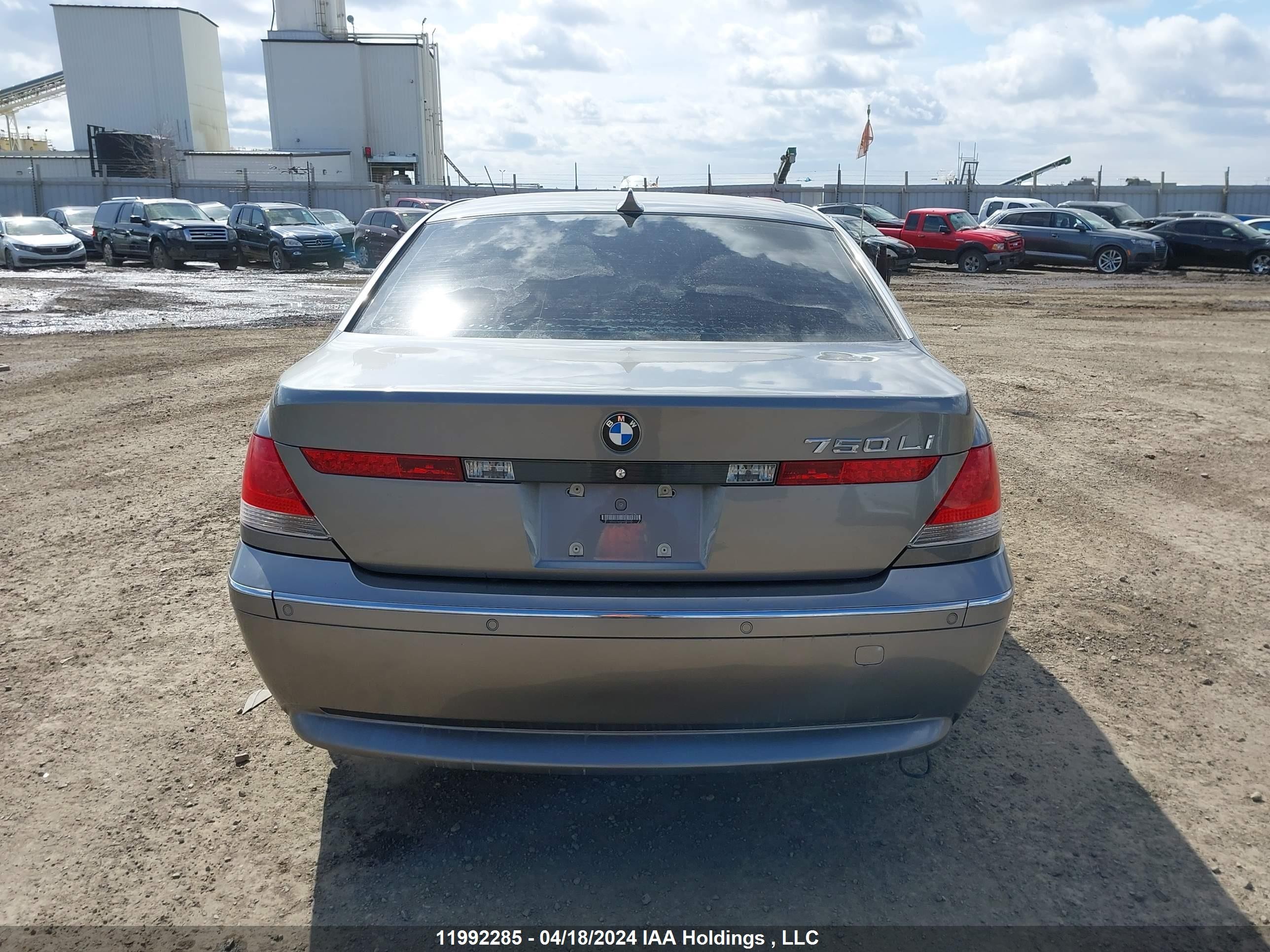 Photo 15 VIN: WBAGN63514DS55133 - BMW 7ER 