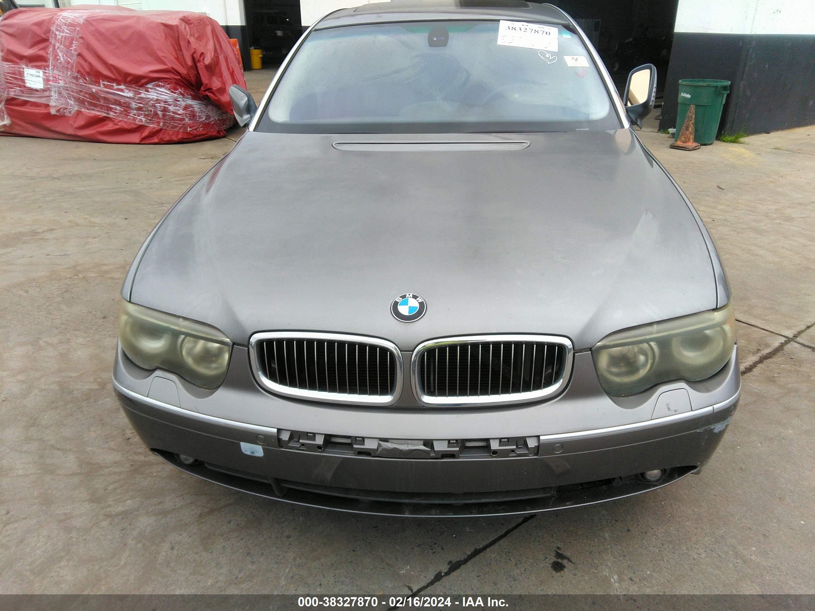 Photo 11 VIN: WBAGN63544DS52940 - BMW 7ER 