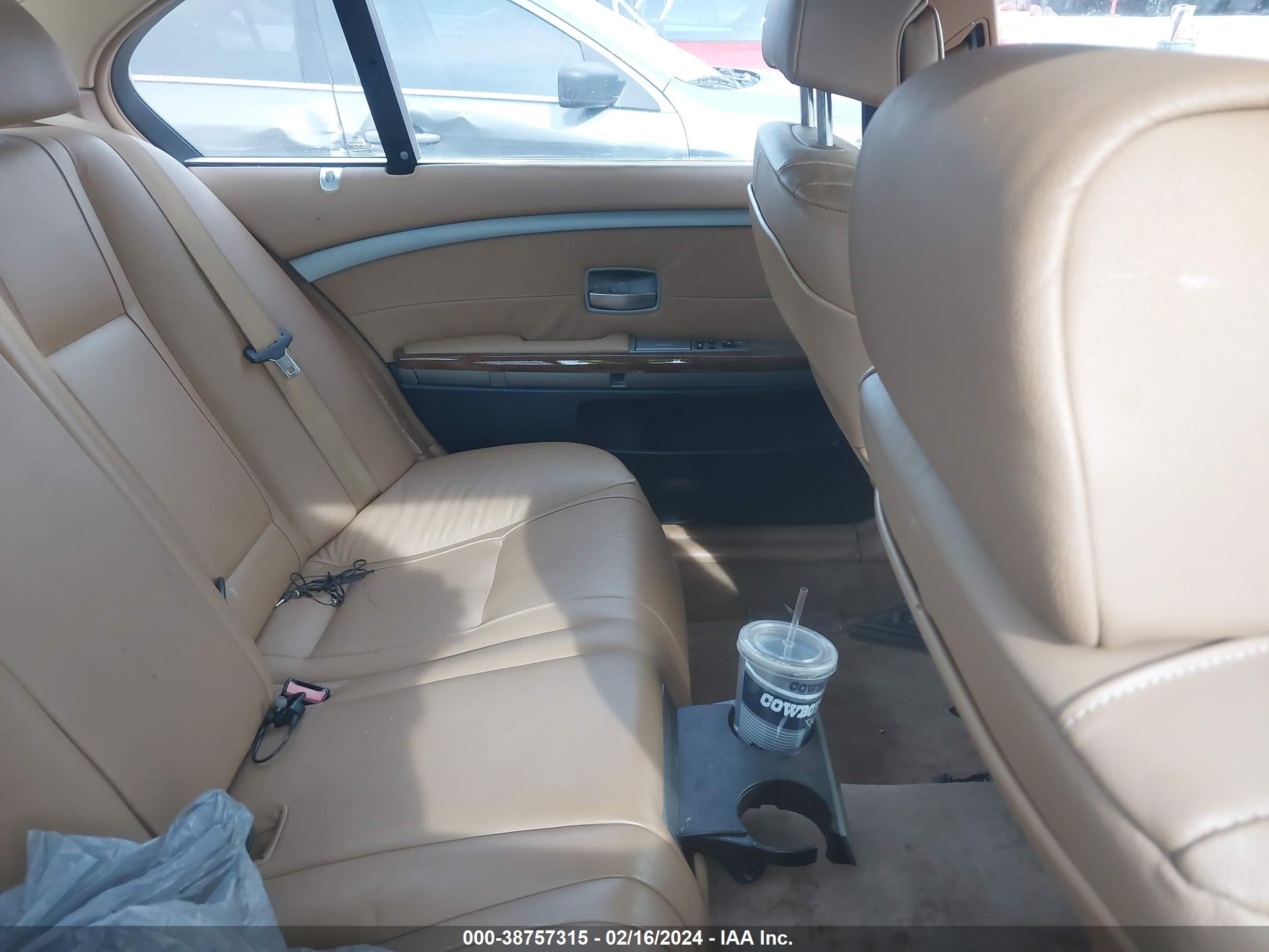 Photo 7 VIN: WBAGN63574DS53399 - BMW 7ER 