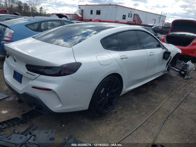 Photo 3 VIN: WBAGV8C05NCJ17988 - BMW M850I GTAN COUPE 