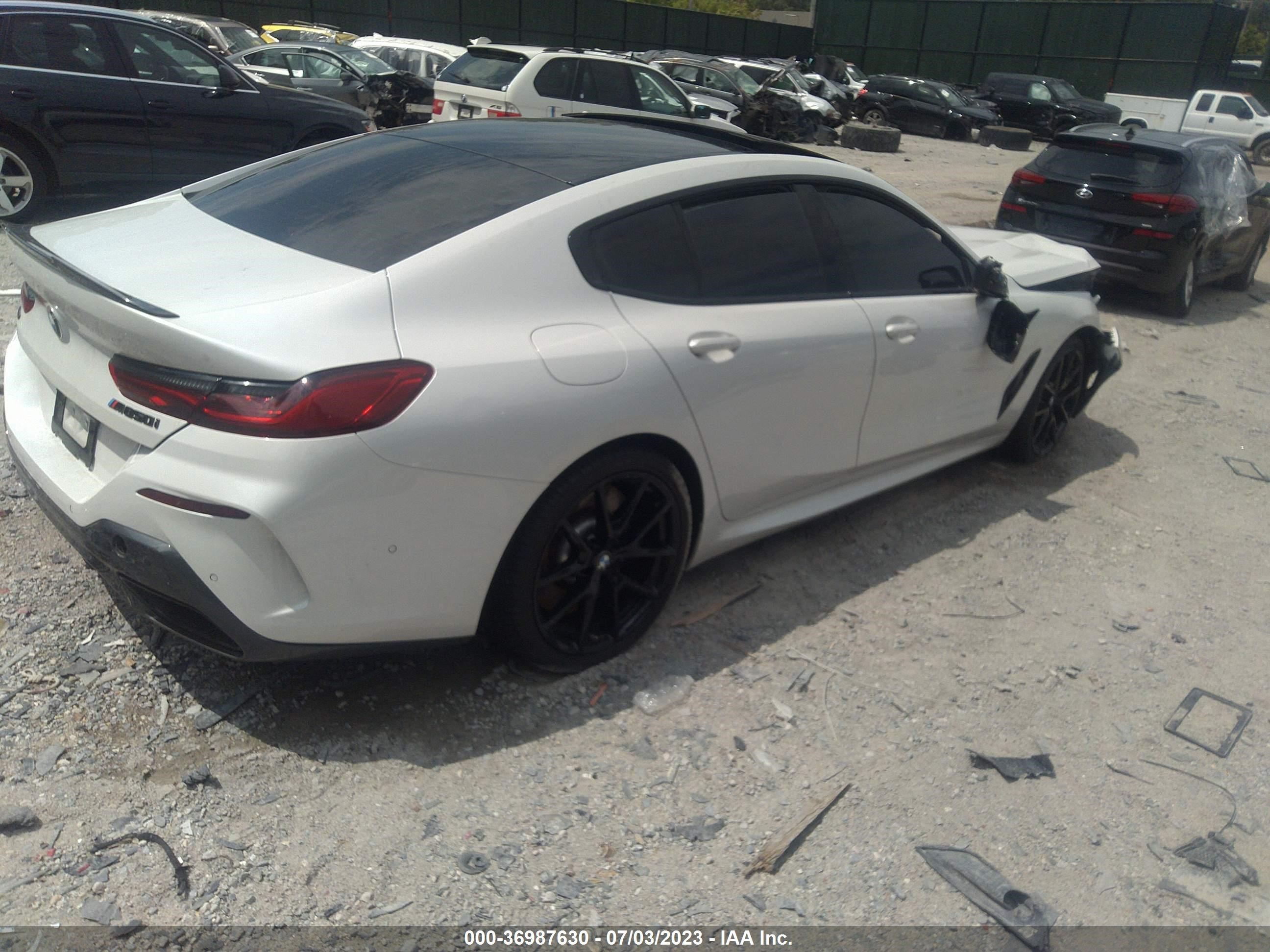 Photo 3 VIN: WBAGV8C07LBP49071 - BMW 8ER 