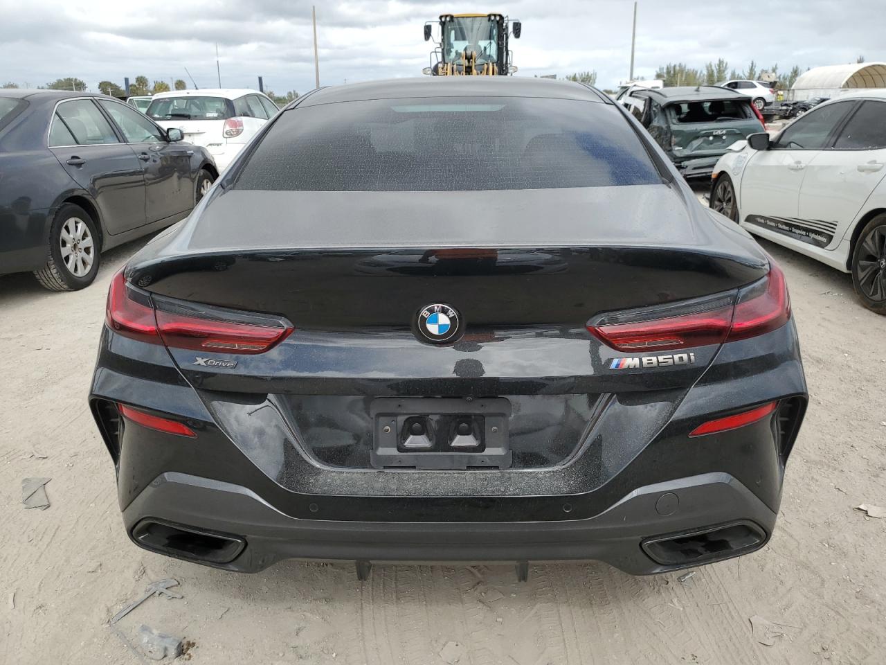 Photo 5 VIN: WBAGV8C08MCF72058 - BMW M8 