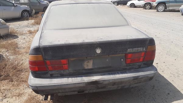 Photo 6 VIN: WBAHC21010GA43869 - BMW 525I 