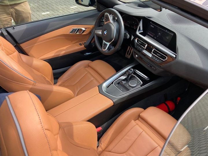 Photo 15 VIN: WBAHF11090WW76060 - BMW Z4 ROADSTER 