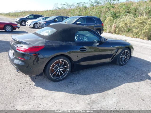 Photo 3 VIN: WBAHF3C04LWW64122 - BMW Z4 