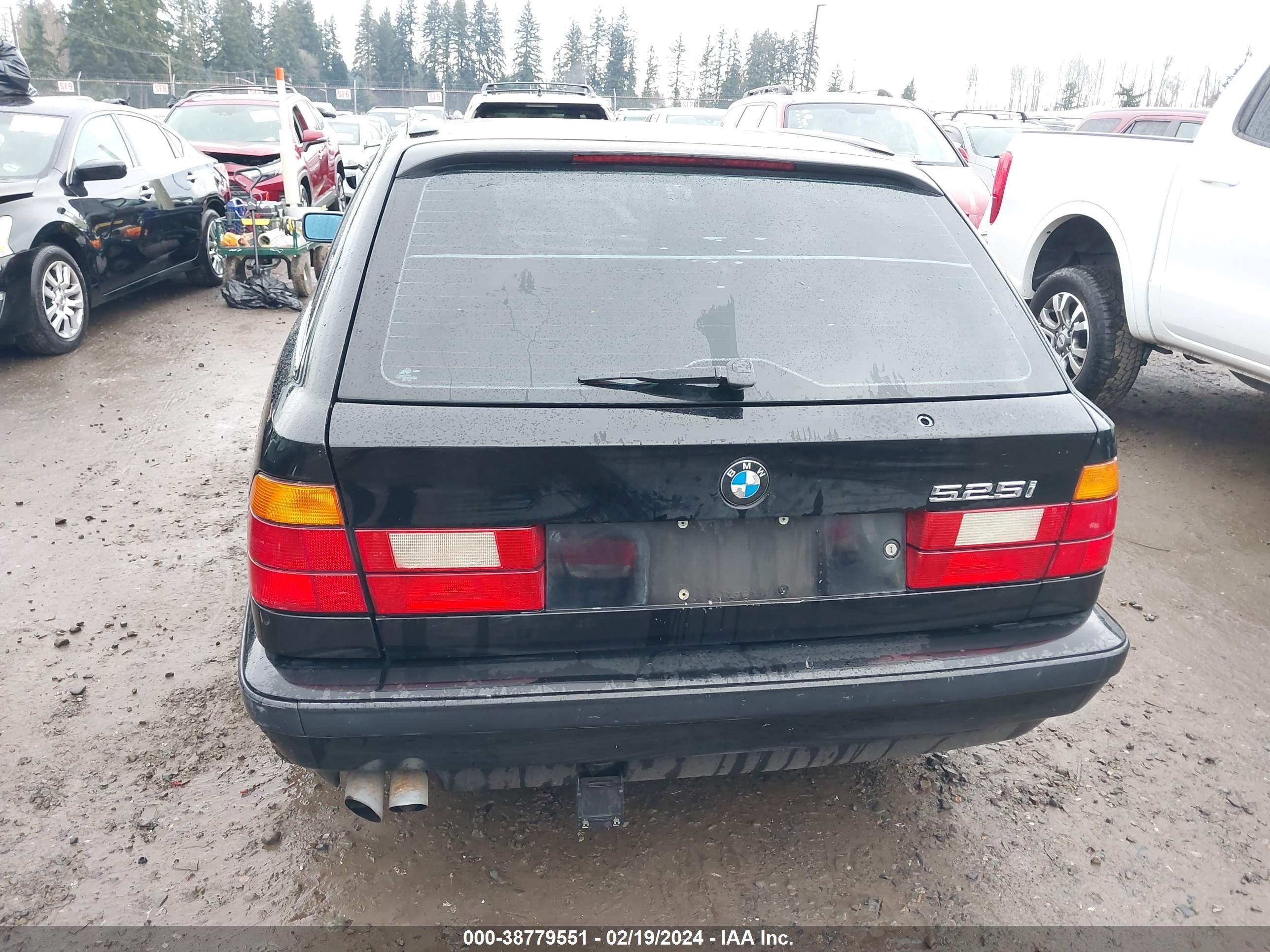 Photo 15 VIN: WBAHJ6316PGD23039 - BMW 5ER 