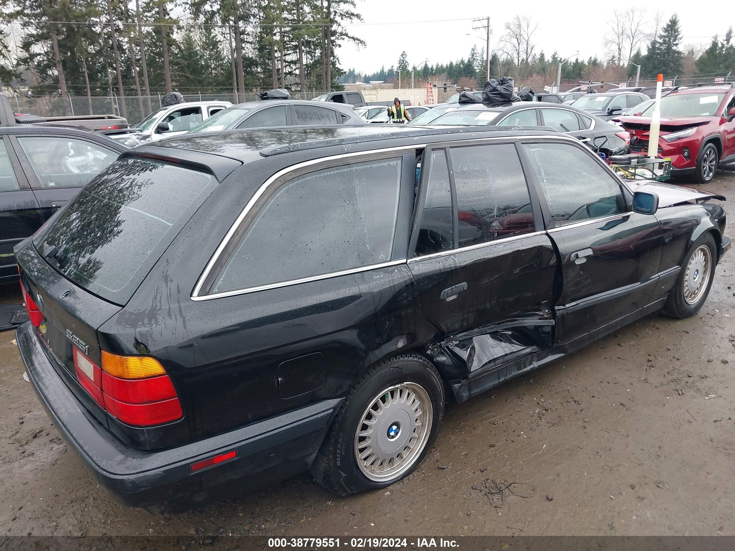 Photo 5 VIN: WBAHJ6316PGD23039 - BMW 5ER 