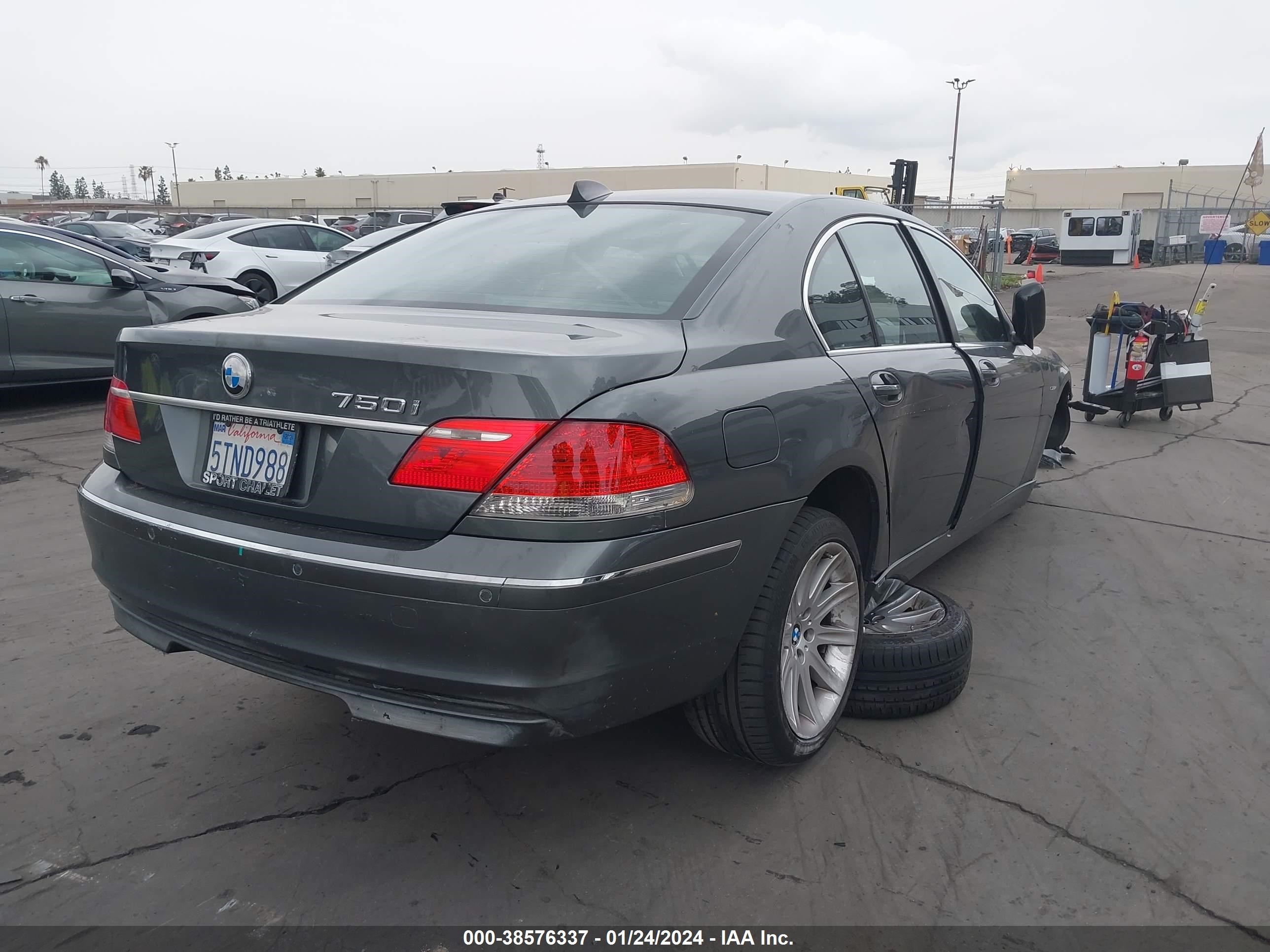 Photo 3 VIN: WBAHL83536DT04583 - BMW 7ER 